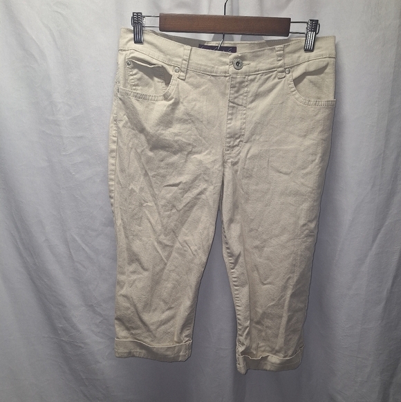 Gloria Vanderbilt capris size 10 - Picture 1 of 4